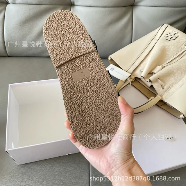 Tory Burch Sandals Double-T Logo Buckle product detail image 16