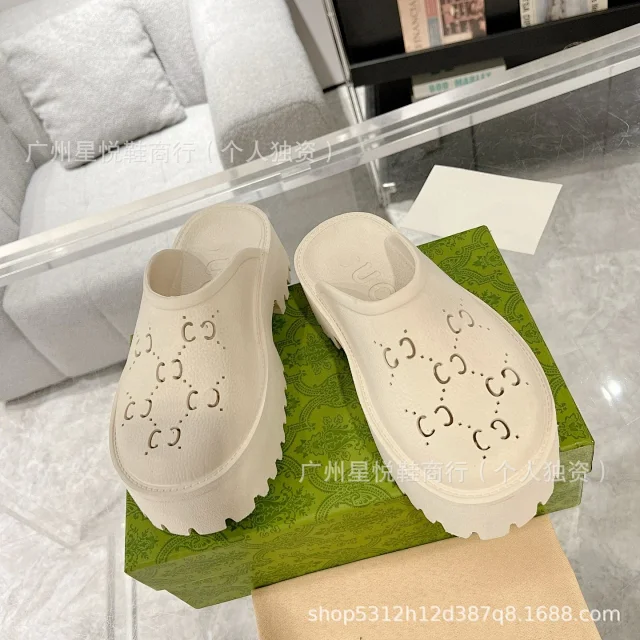 Gucci Slippers Platform GG Cutout Clogs product detail image 8
