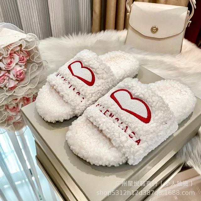 Unbranded Slippers Plush open-toe slides with heart appliqué product detail image 1