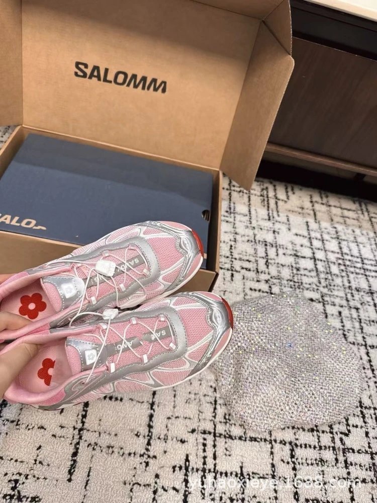 Salomon ACS Pro White Sneakers - 16