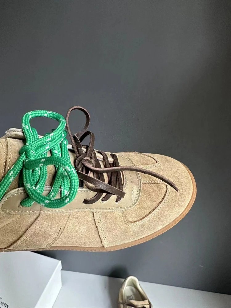 Maison Margiela Replica Sneakers Brown Suede with Contrasting Laces Sneakers - 22