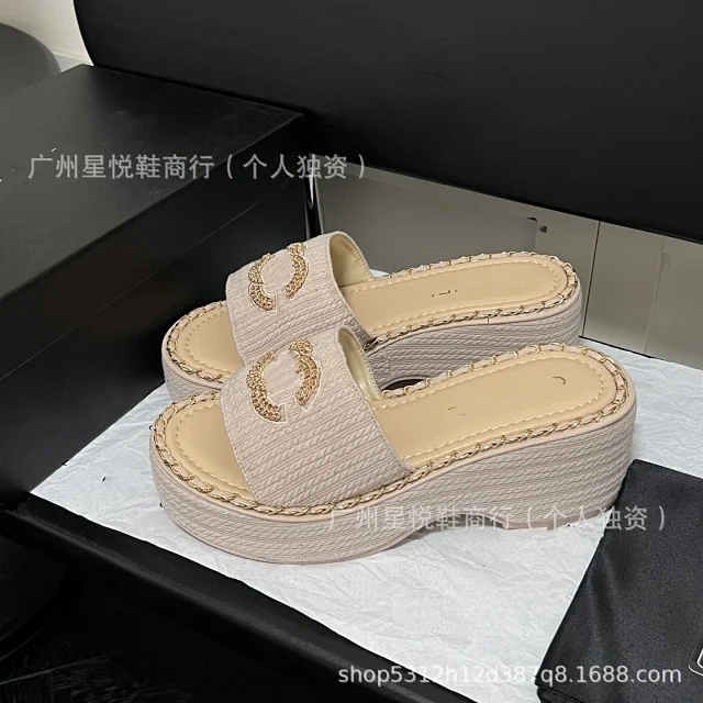 Unbranded Sandals Chain-Trim Platform Slide product detail image 9