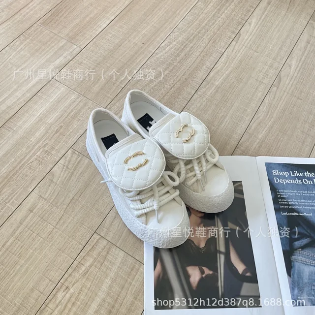 Unbranded Sneakers Platform with quilted tongue flap and metal double-ring buckle product detail image 3