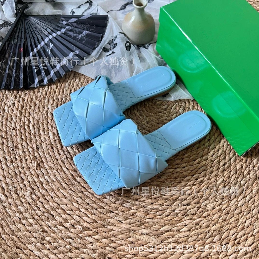 Bottega Veneta Intrecciato Green Mule Sandals - 9