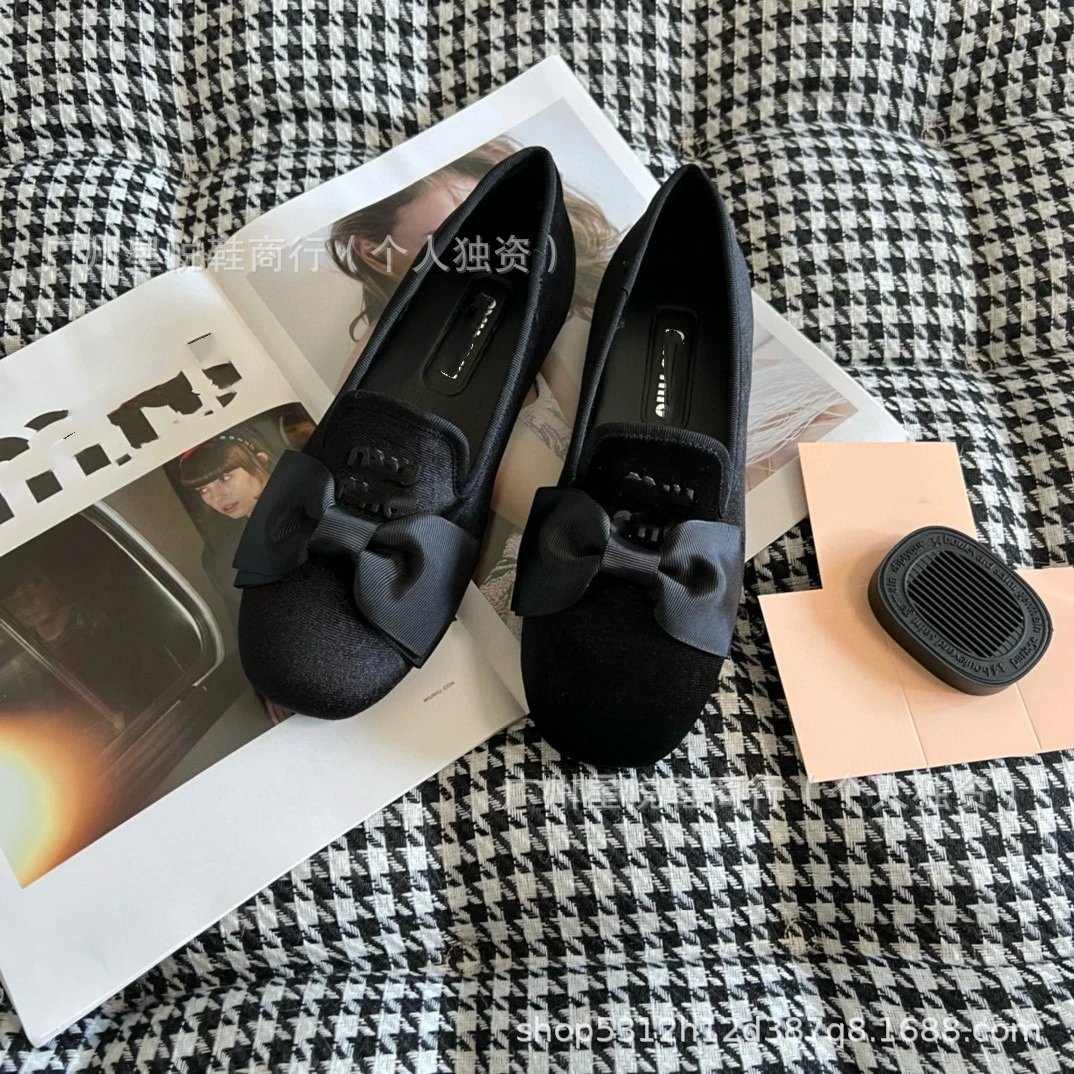 Black Bow-Embellished Loafers - 11