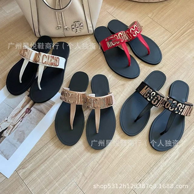 Moschino Sandals Metal Logo Thong product detail image 1