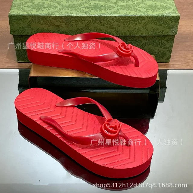 Unbranded Sandals Platform Flip-Flops with Flower Detail and Chevron Footbed product detail image 7