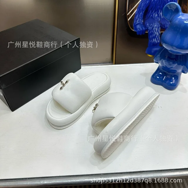 Unbranded Slippers Platform slide with metal bow ornament product detail image 4