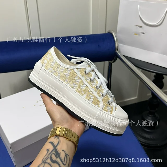Dior Sneakers Low-Top Platform Oblique Jacquard product detail image 25