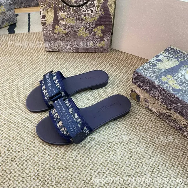 Dior Slippers Embroidered Logo Strap Flat Slides product detail image 14