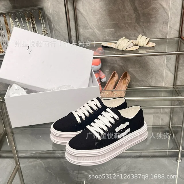 Unbranded Sneakers Low-Top Canvas Platform with Crocodile Appliqué product detail image 6