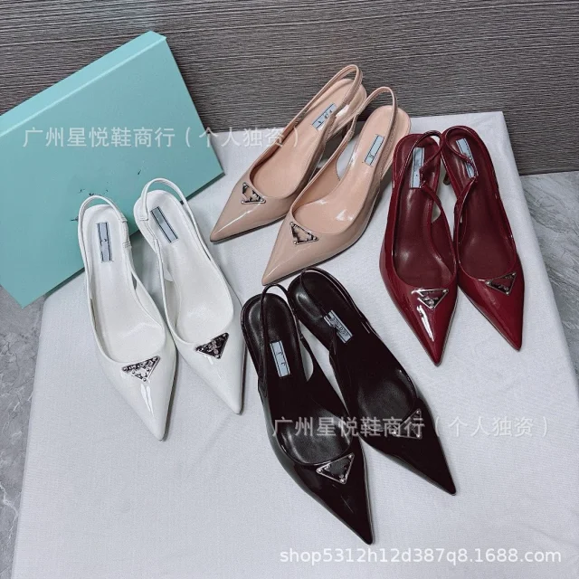 Prada High Heels Patent Leather Pointed-Toe Triangle-Plaque Slingback product detail image 2
