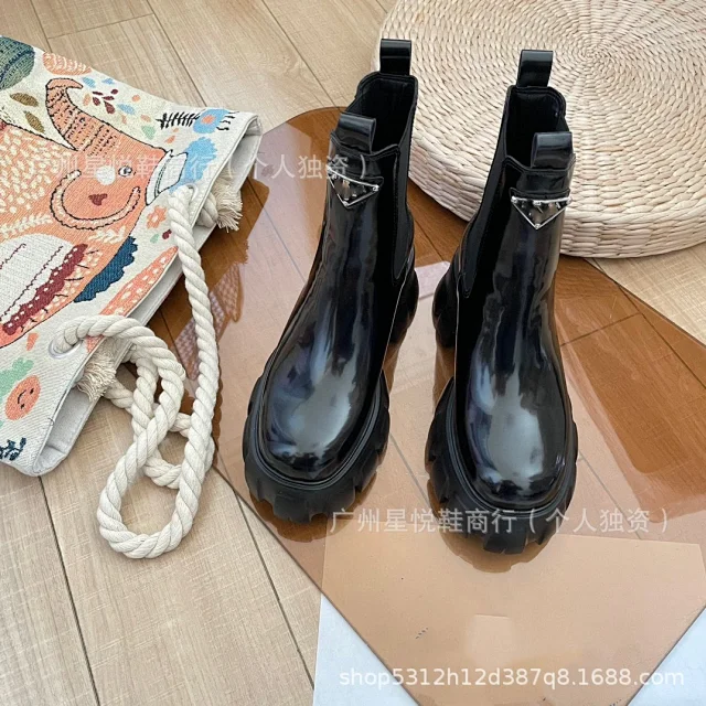 Unbranded Boots Chelsea Ankle with Triangle Hardware and Lug Sole product detail image 11