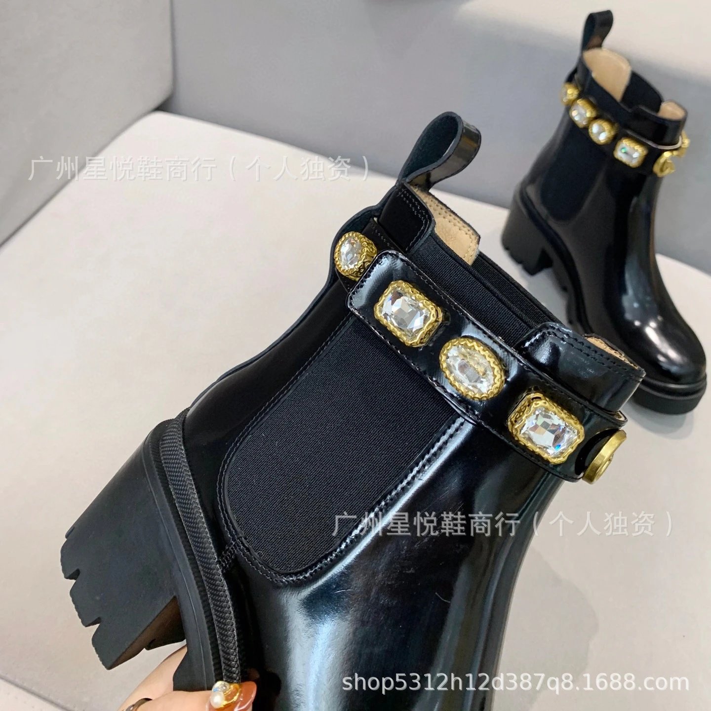 Gucci Bee & Star Embellished Chelsea Boots Black - 4