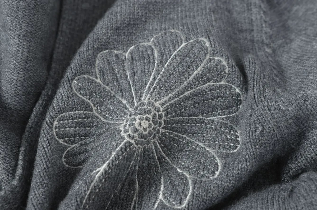 Mardi Mercredi Daisy Embroidered Gray Cardigan - 21