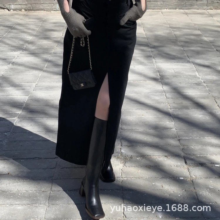 Black Square-Toe Knee-High Block Heel Boots - 4