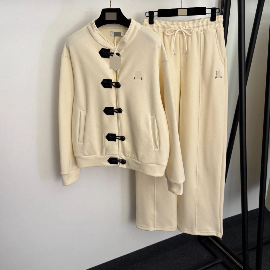 L...E Toggle Closure Knit Set Beige Casual-Set - 7