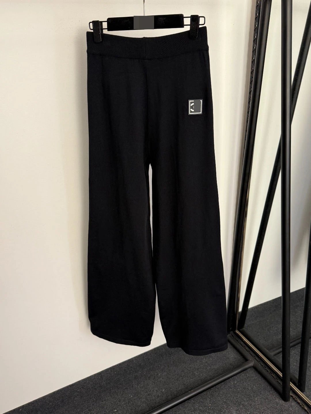 GRA Collar-Trim Knit Cardigan and Wide-Leg Pants Set Black/White - 6