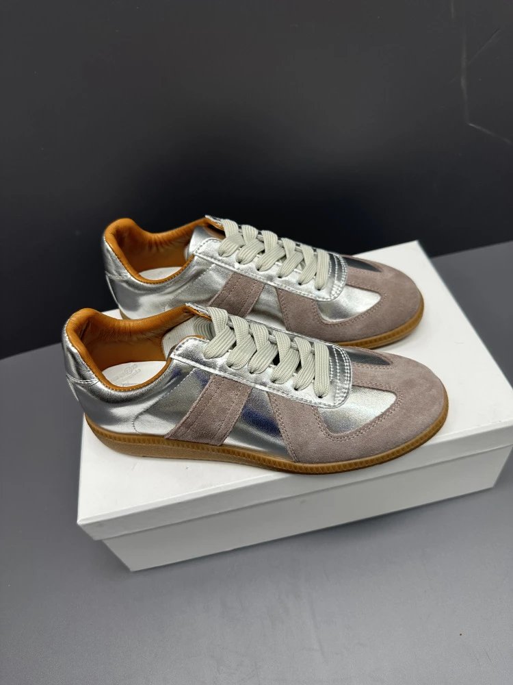 Maison Margiela Replica Sneakers White Black Beige Sneakers - 13