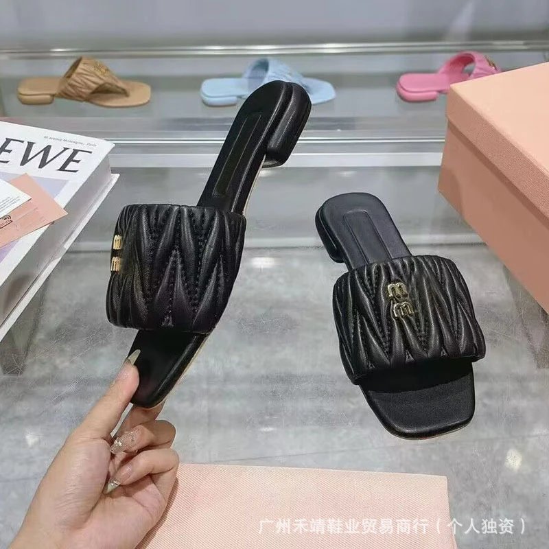 Miu Miu Matelassé Slide Pink Slippers - 3