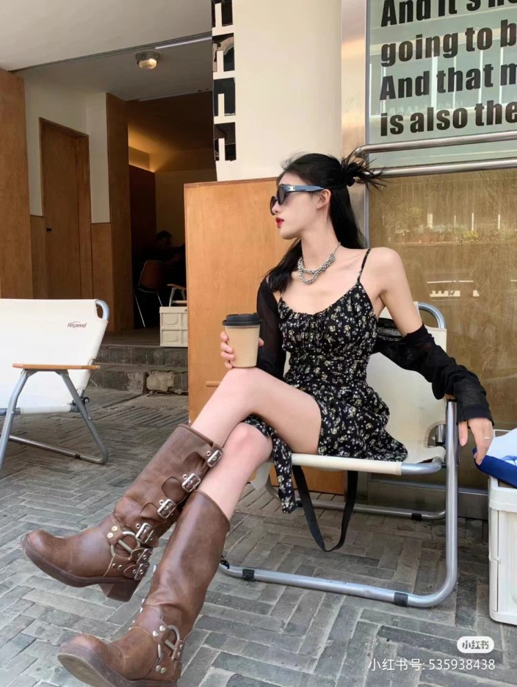 Saint Tears Metallic Silver Buckle Knee-Boots - 10