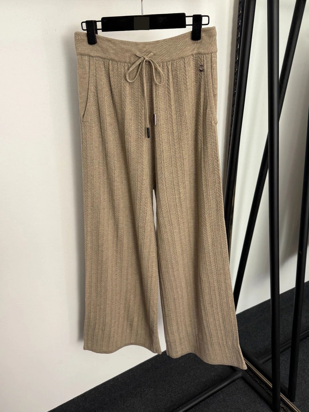 Design Knit Set Black Casual Two-Piece Set - 10