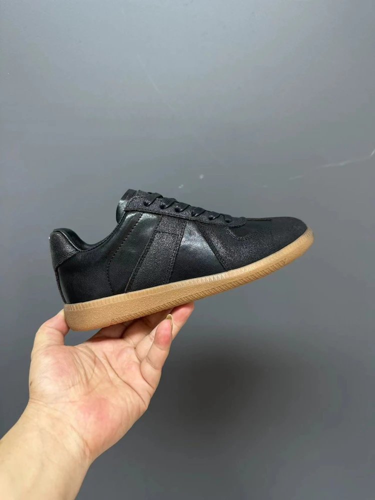 Maison Margiela Replica Sneakers Tan Suede Leather Sneakers - 34