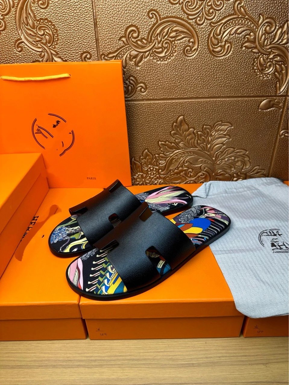 Hermès Oran Slide Multicolor Print Leather Slippers - 6