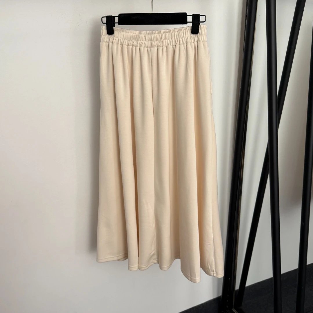 Beige Button-Front Skirt Set with Cropped T-Shirt - 9