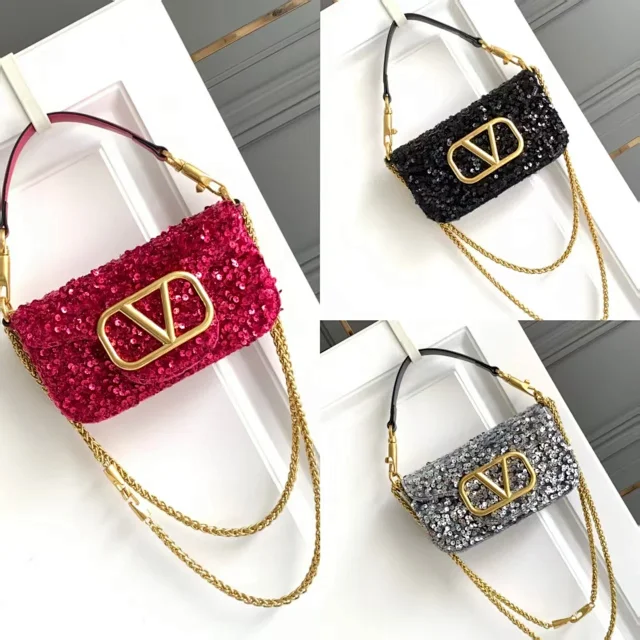 Unbranded Crossbody Bags Sequin Flap Bag with V-Shaped Metal Clasp product detail image 2