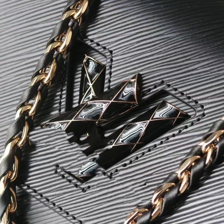 Louis Vuitton Twist MM Blue Epi Leather Chain Shoulder Bag - 9