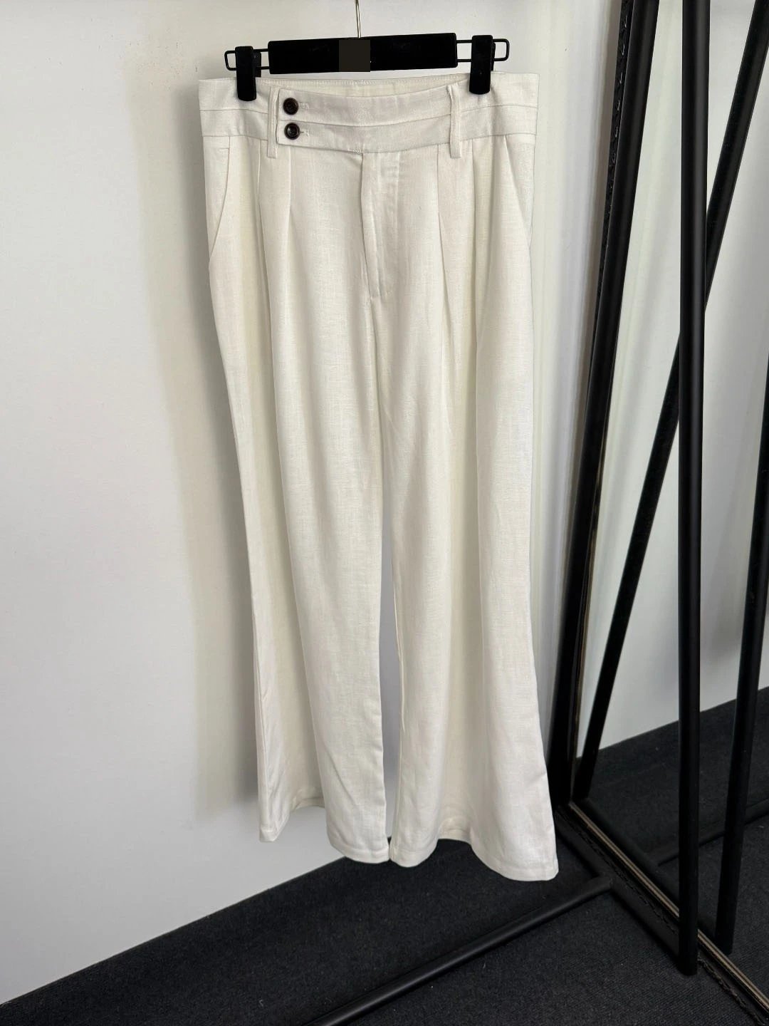 Design Linen-Blend Shirt and Wide-Leg Pants Set in Pale Blue - 12