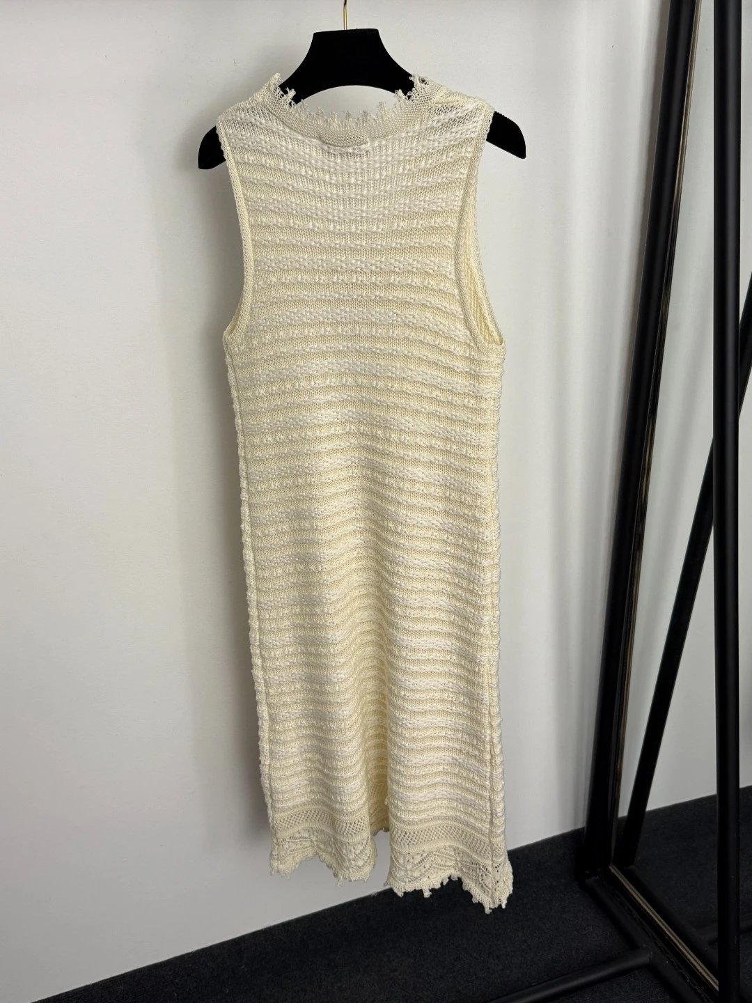 CH Cardigan Beige Knit Lace-Trimmed Cardigan - 7