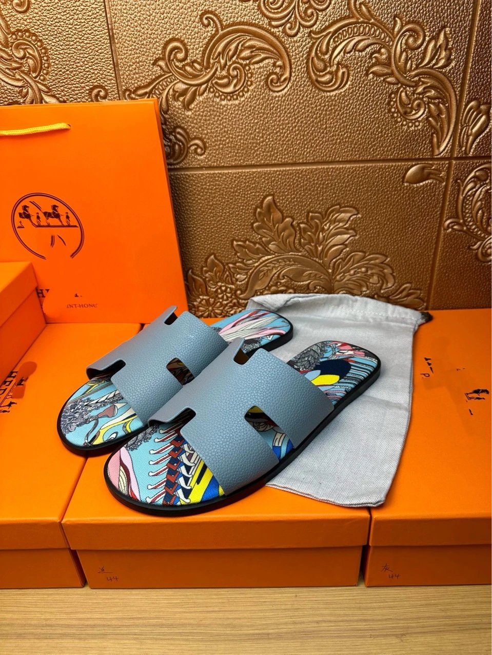 Hermès Oran Slide Multicolor Print Leather Slippers - 5