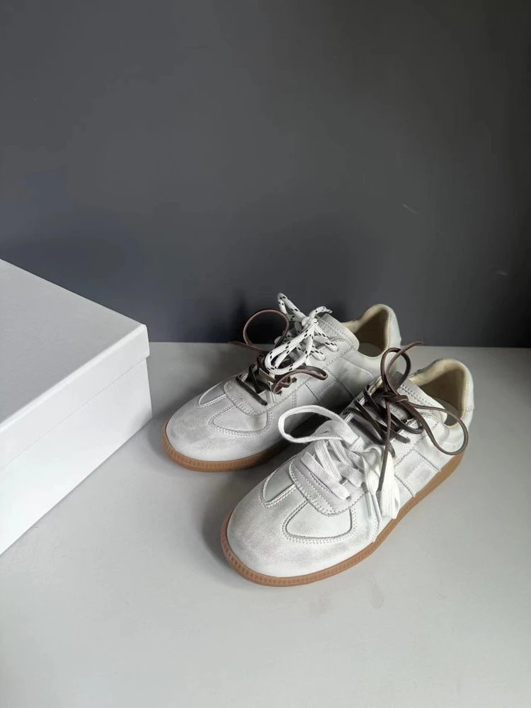 Maison Margiela Replica Sneakers Brown Suede with Contrasting Laces Sneakers - 8
