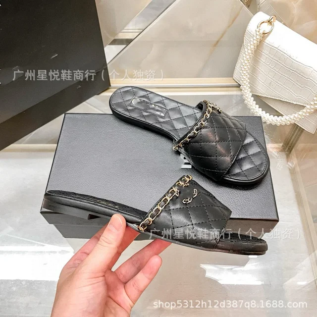 Chanel Sandals Quilted chain-strap slide product detail image 9
