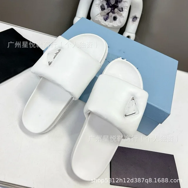 Unbranded Slippers Padded Slide with Triangle Metal Plaque product detail image 12