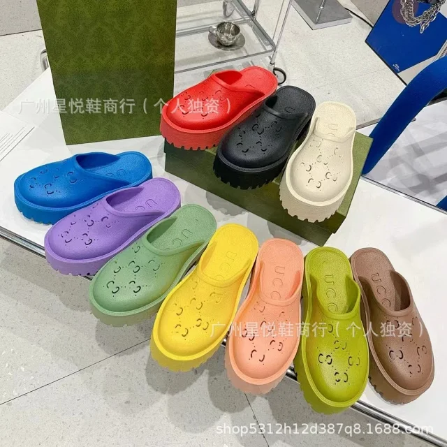 Gucci Slippers Platform GG Cutout Clogs product detail image 5