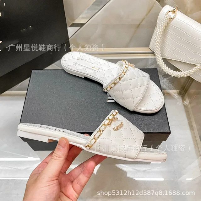 Chanel Sandals Quilted chain-strap slide product detail image 2