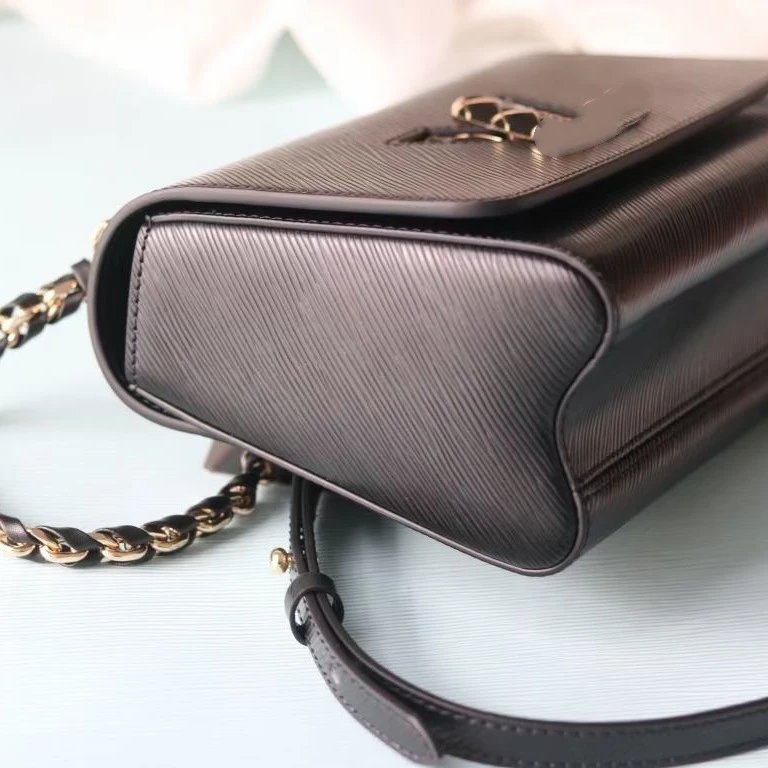 Louis Vuitton Twist MM Blue Epi Leather Chain Shoulder Bag - 7