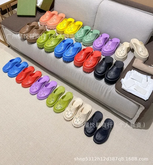 Gucci Slippers Platform GG Cutout Clogs product detail image 3