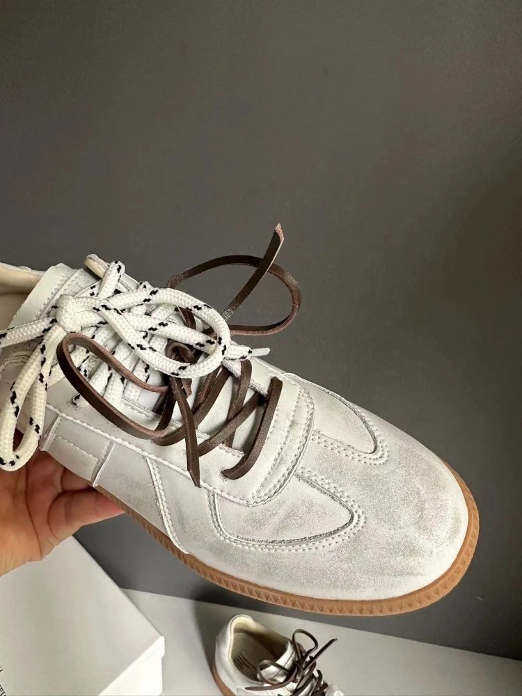 Maison Margiela Replica Sneakers Brown Suede with Contrasting Laces Sneakers - 9