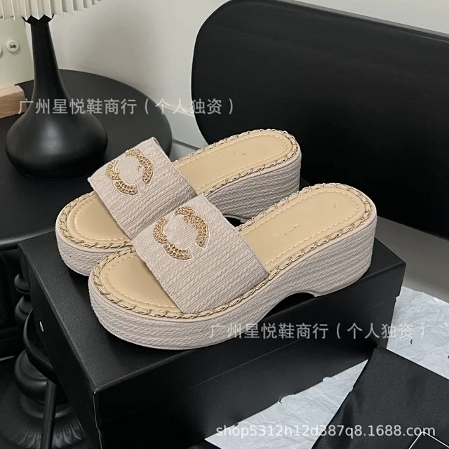 Unbranded Sandals Chain-Trim Platform Slide product detail image 8
