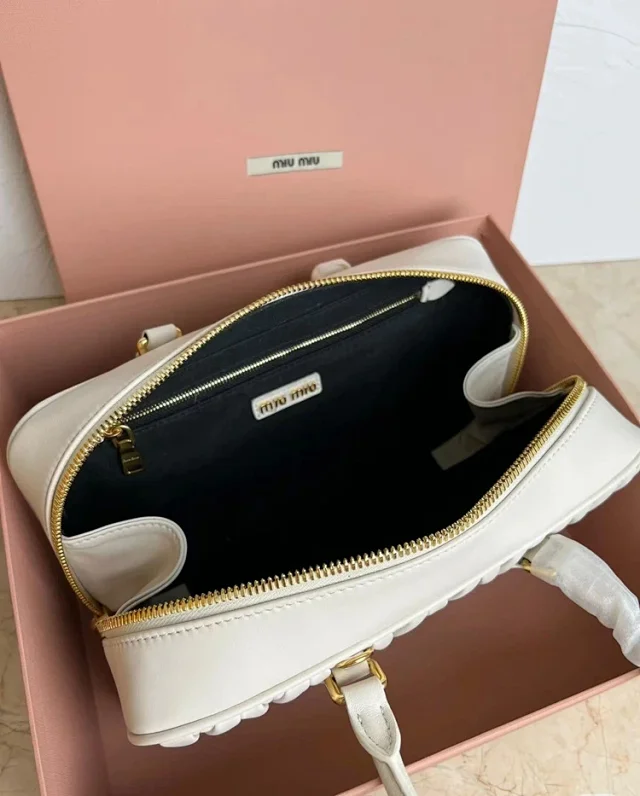 Miu Handbags Matelassé Bowling Bag product detail image 17
