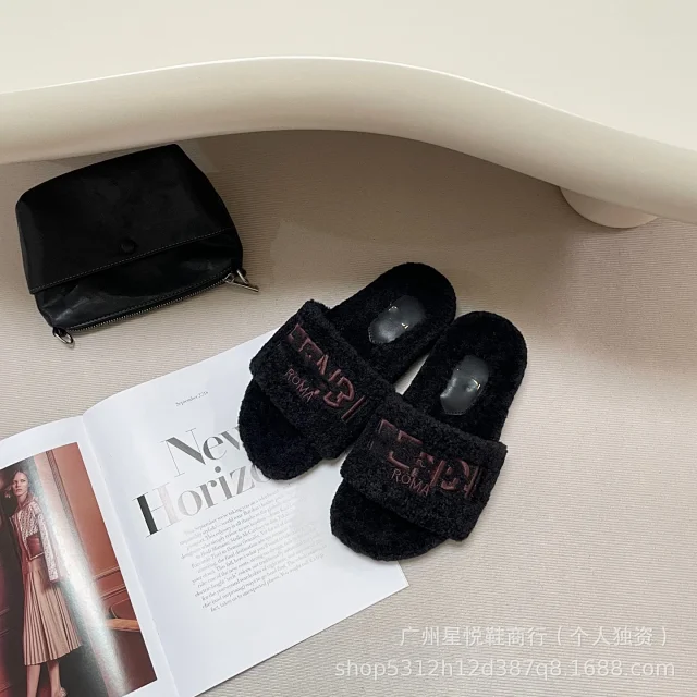 Fendi Slippers Shearling Logo Strap product detail image 5