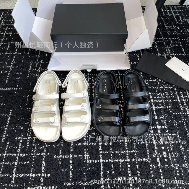 Chanel Sandals Three-strap rhinestone-logo product detail image 2