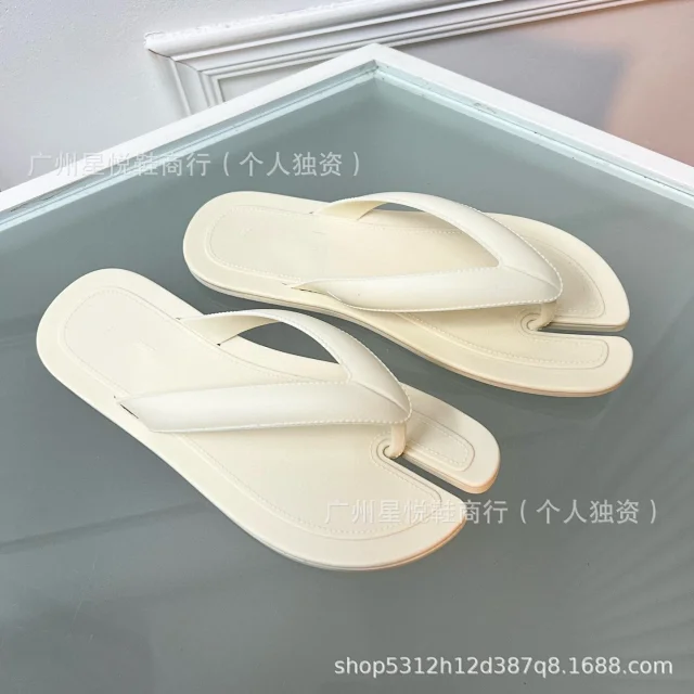 Unbranded Sandals Split-Toe Thong Flat product detail image 8