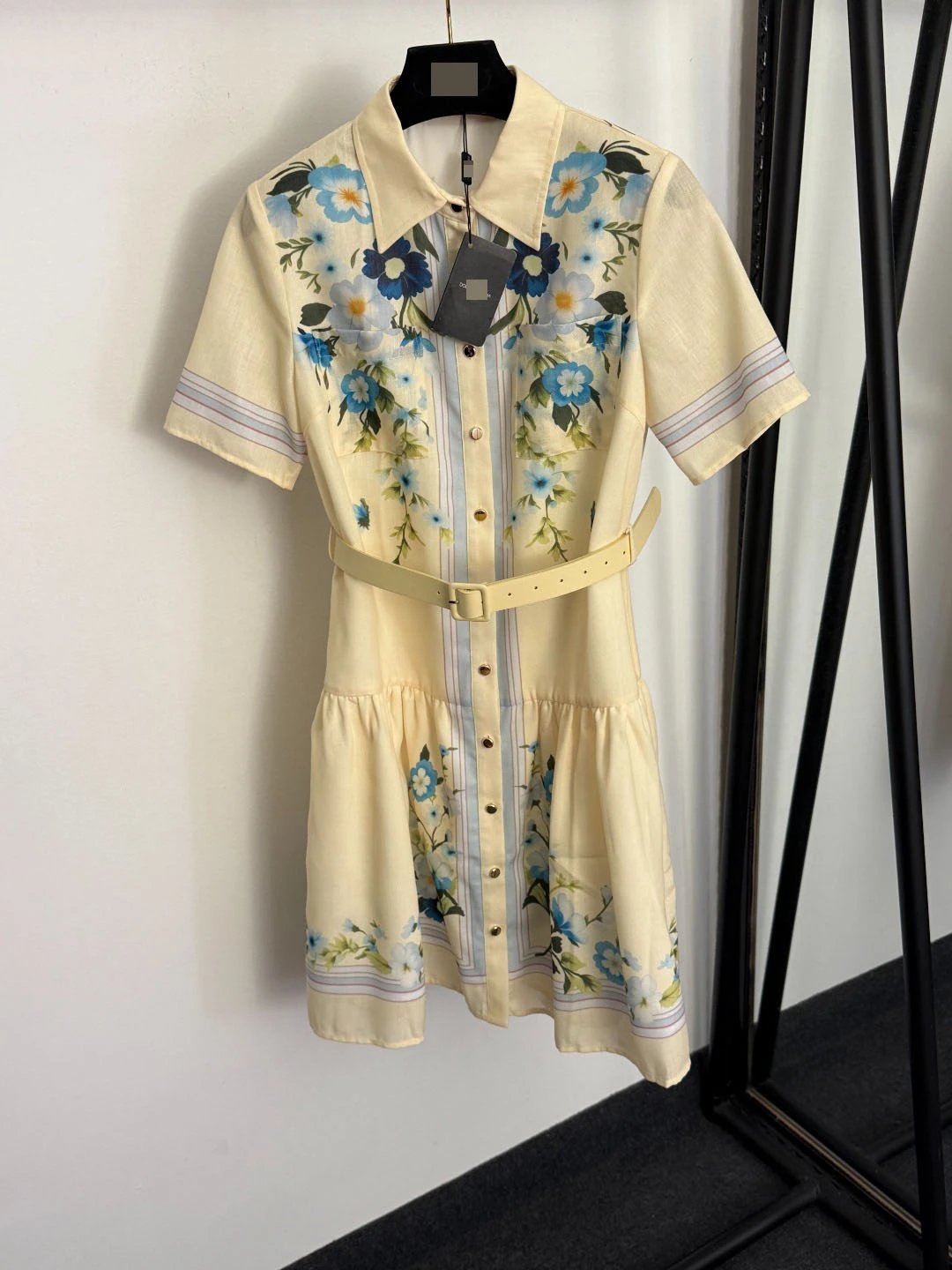 Saint Tears Floral Print Shirt Dress in Beige with Blue Accents - 4