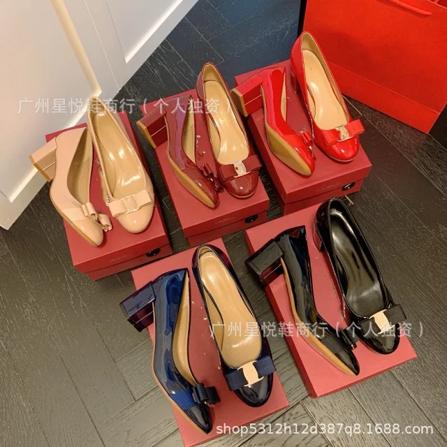 Unbranded High Heels Patent Bow Pumps product detail image 3