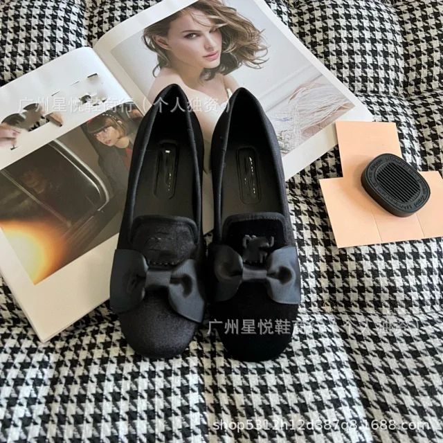Unbranded Velvet embroidered square-toe loafers and backless mules product detail image 12